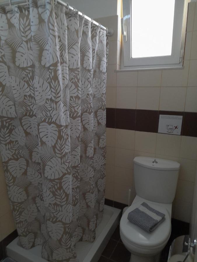 Garden View Appartment Kalavarda ภายนอก รูปภาพ